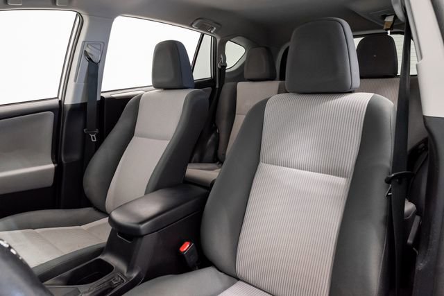Used 2015 Toyota RAV4 LE w/ Four Season Floor Mat Package image 9