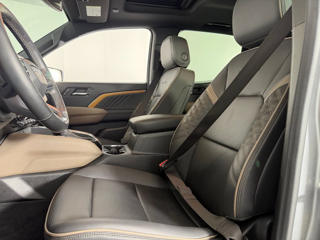 Used 2024 GMC Canyon Denali AWD/4WD image 23
