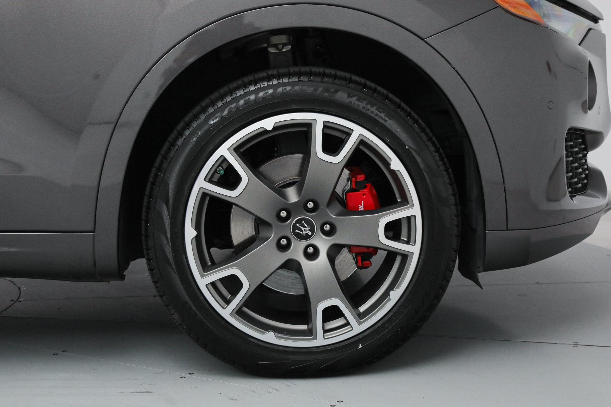 Certified 2023 Maserati Levante GT AWD/4WD image 19
