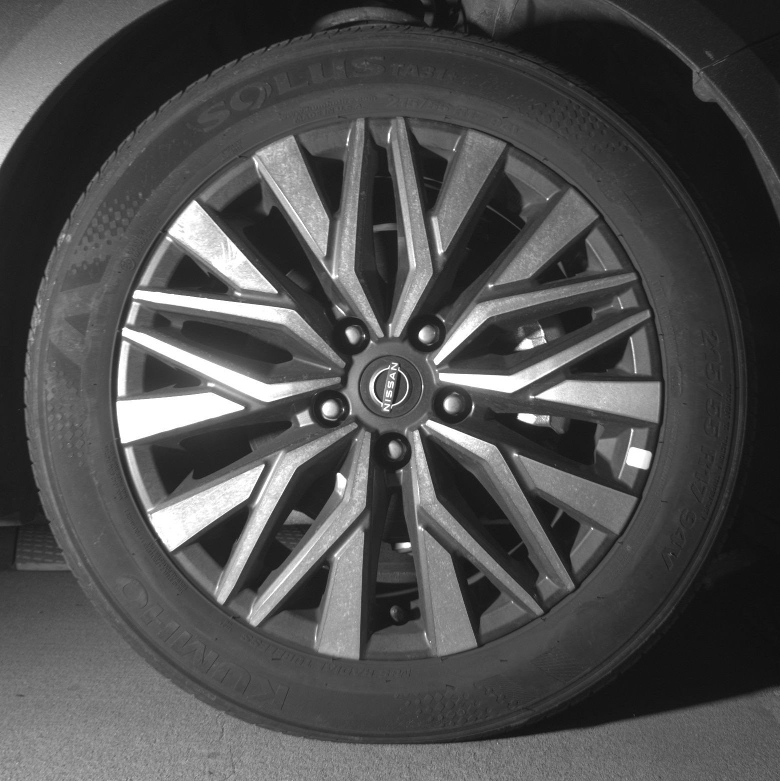 Used 2025 Nissan Altima 2.5 SV FWD image 13