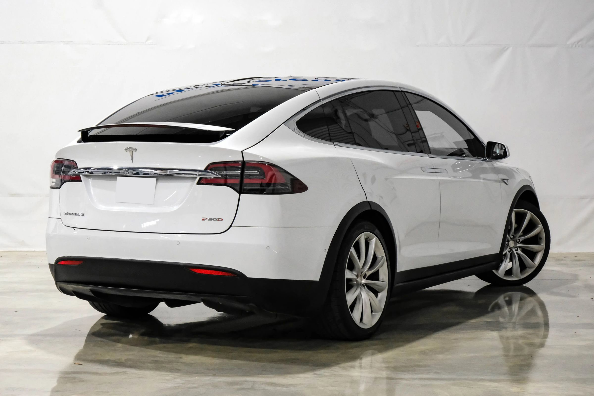 Used 2016 Tesla Model X P90D image 6
