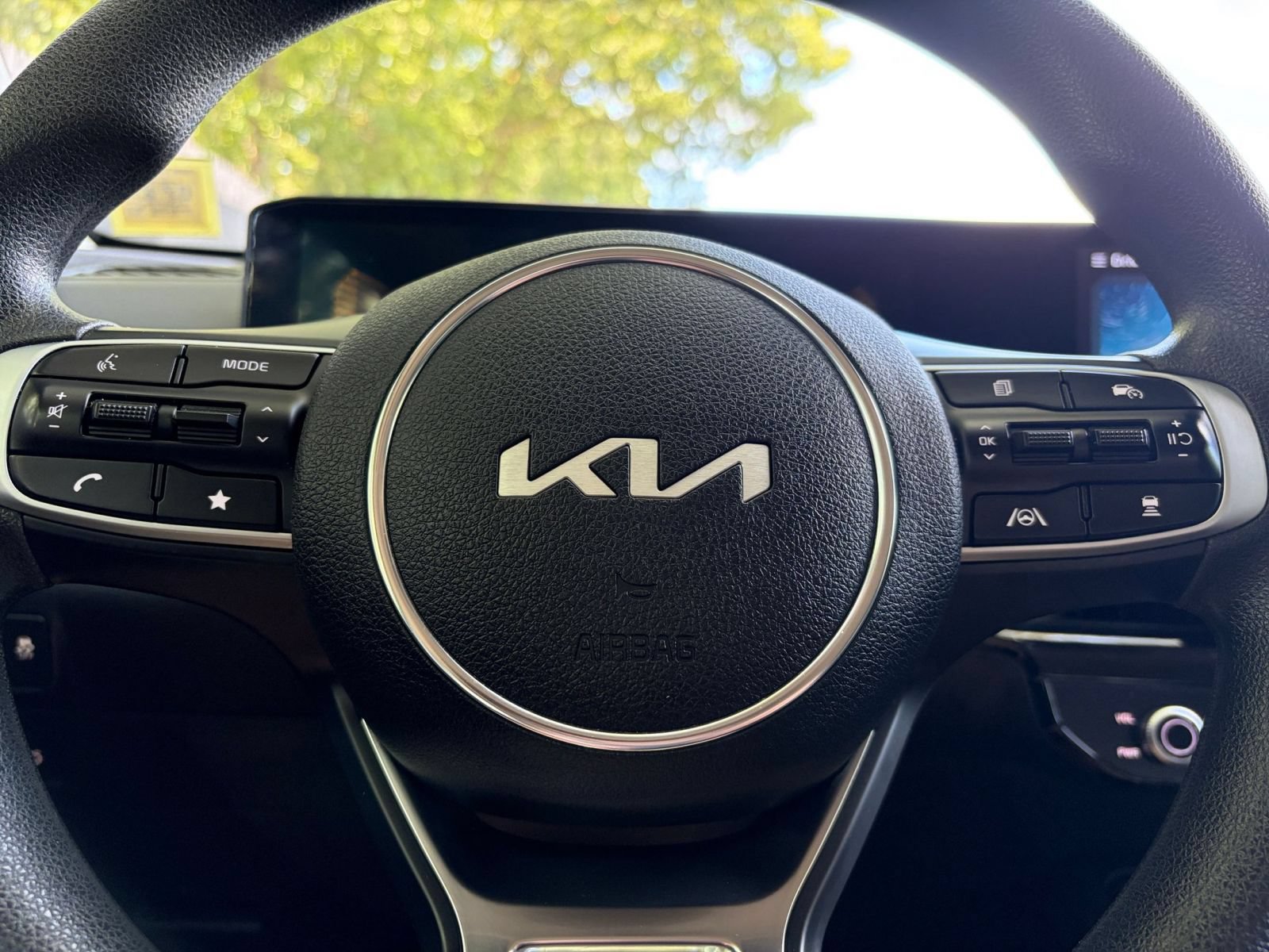 Used 2025 Kia K5 LXS FWD image 27