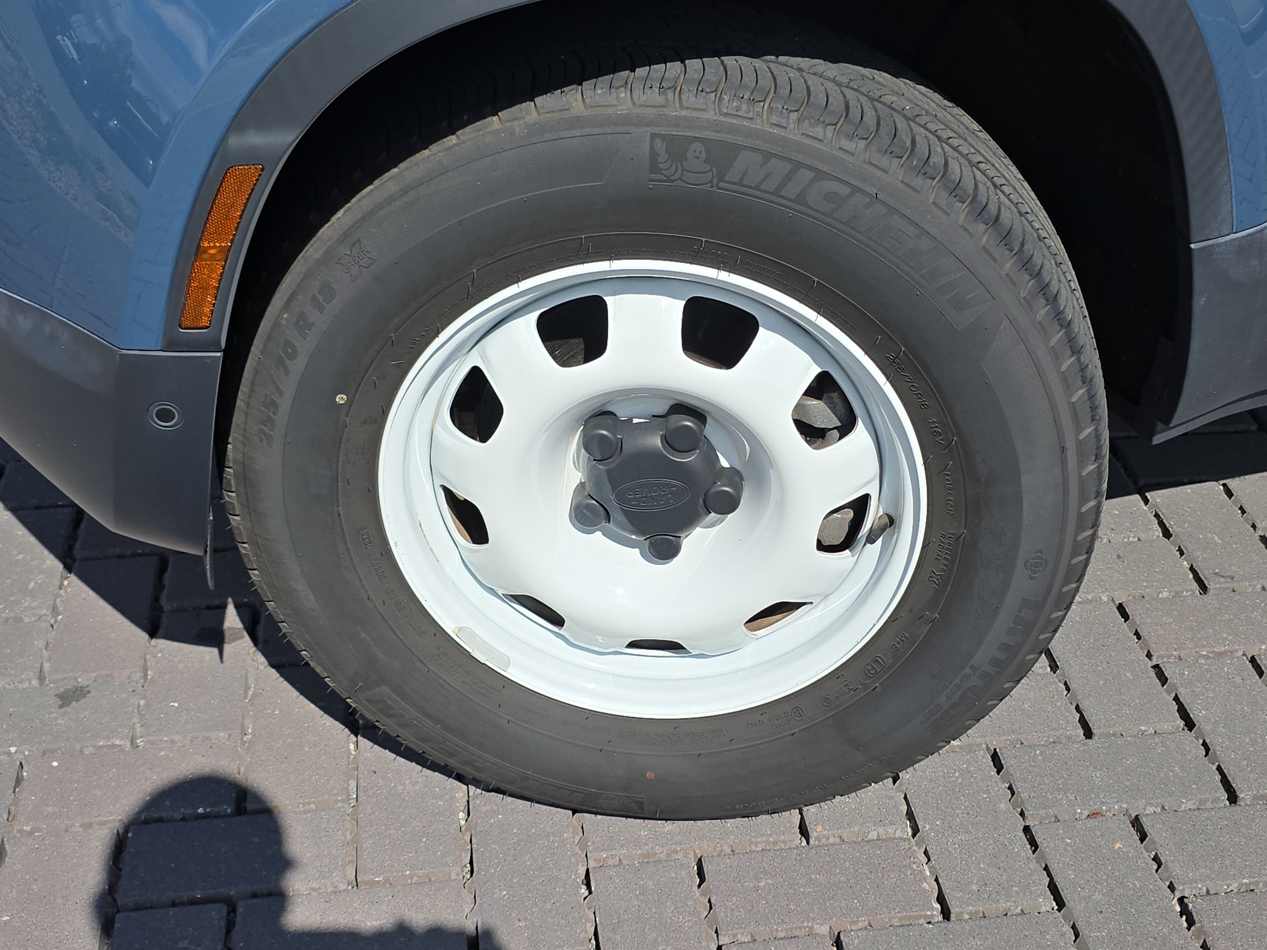 Certified 2023 Land Rover Defender 110 S AWD/4WD image 11