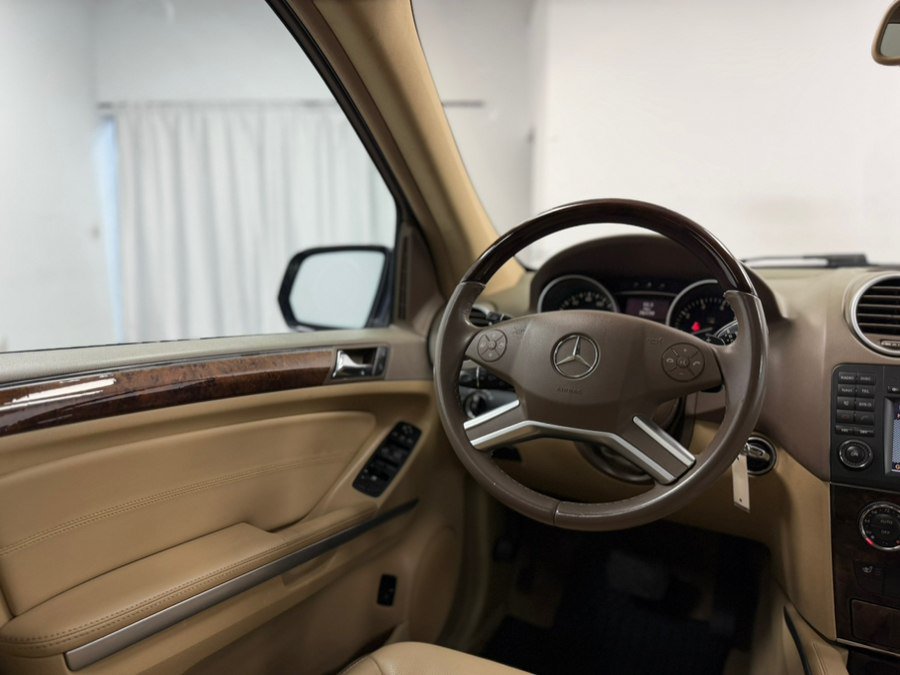 Used 2010 Mercedes-Benz ML 550 4MATIC image 57