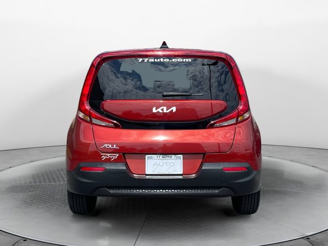 Used 2022 Kia Soul LX FWD image 4