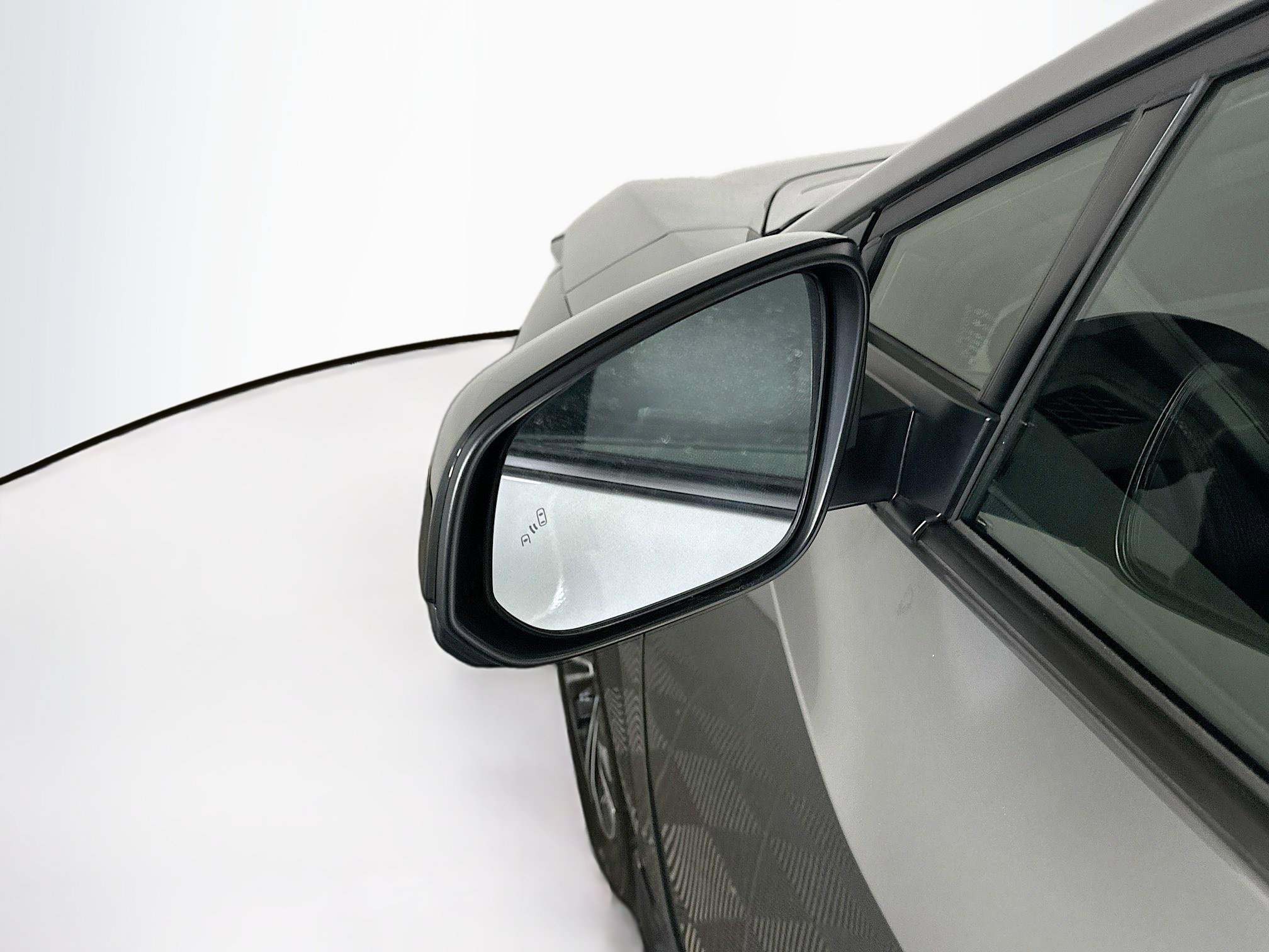 Used 2025 Toyota bZ4X FWD image 16