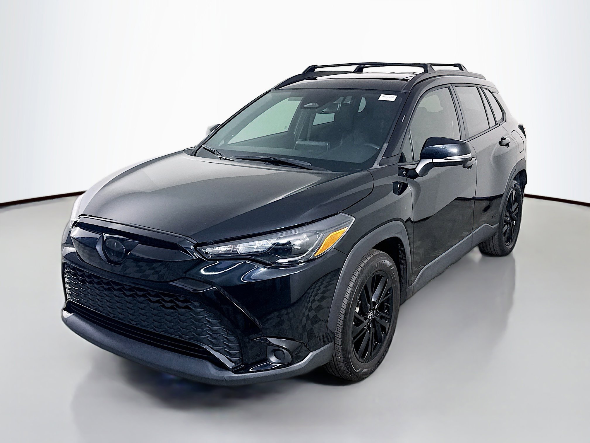 Used 2024 Toyota Corolla Cross AWD Hybrid w/ Moonroof Package image 4