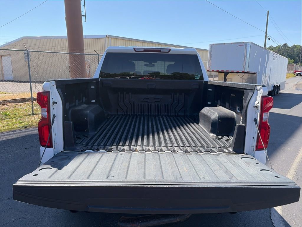 Used 2019 Chevrolet Silverado 1500 Custom w/ Custom Value Package AWD/4WD image 8