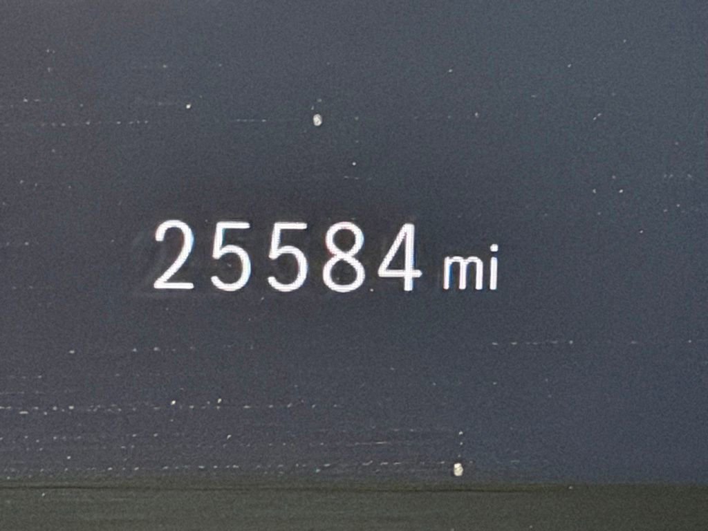 Used 2025 Mercedes-Benz GLE 350 4MATIC image 5