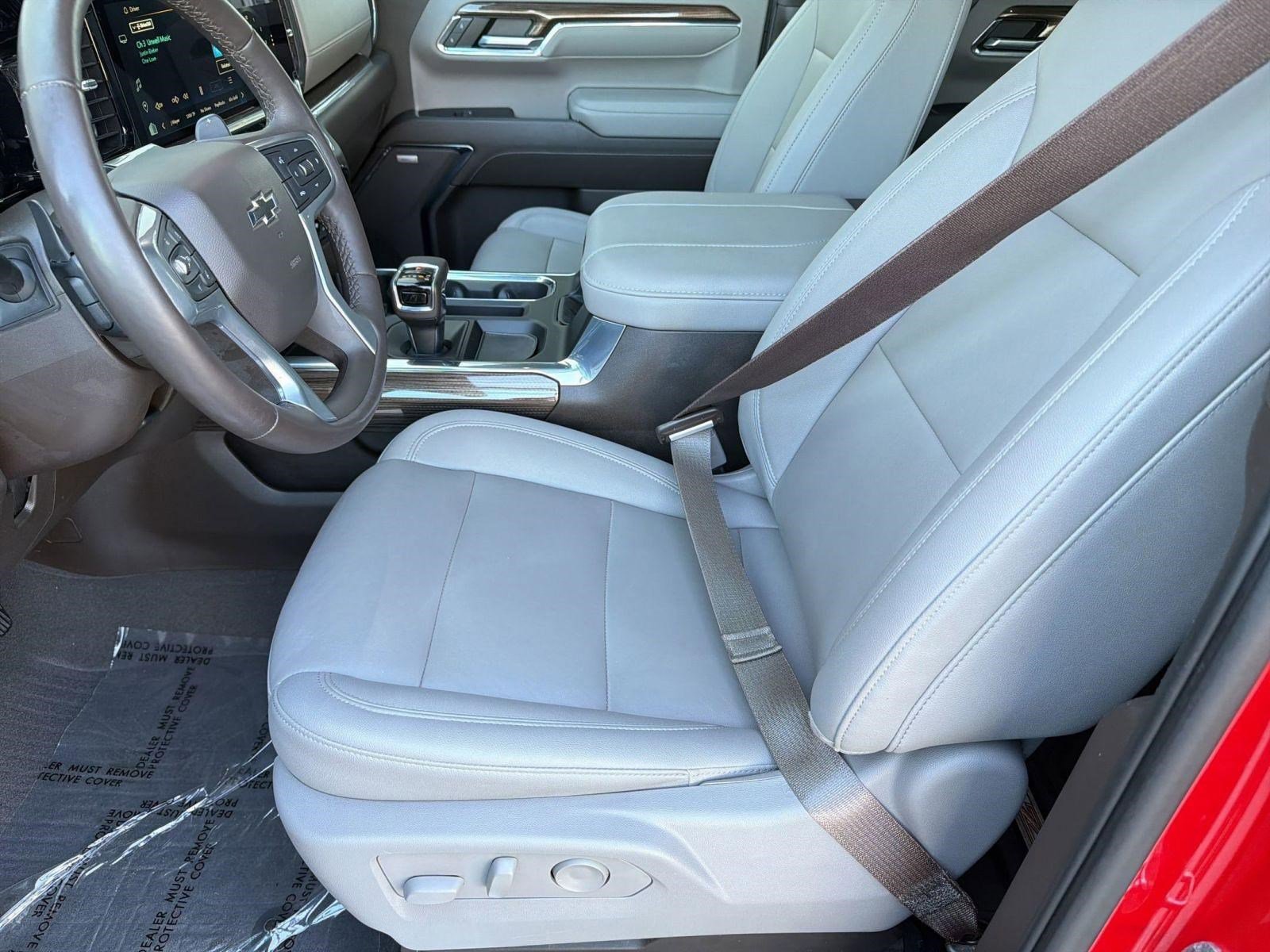 Used 2023 Chevrolet Silverado 1500 LT Trail Boss AWD/4WD image 5
