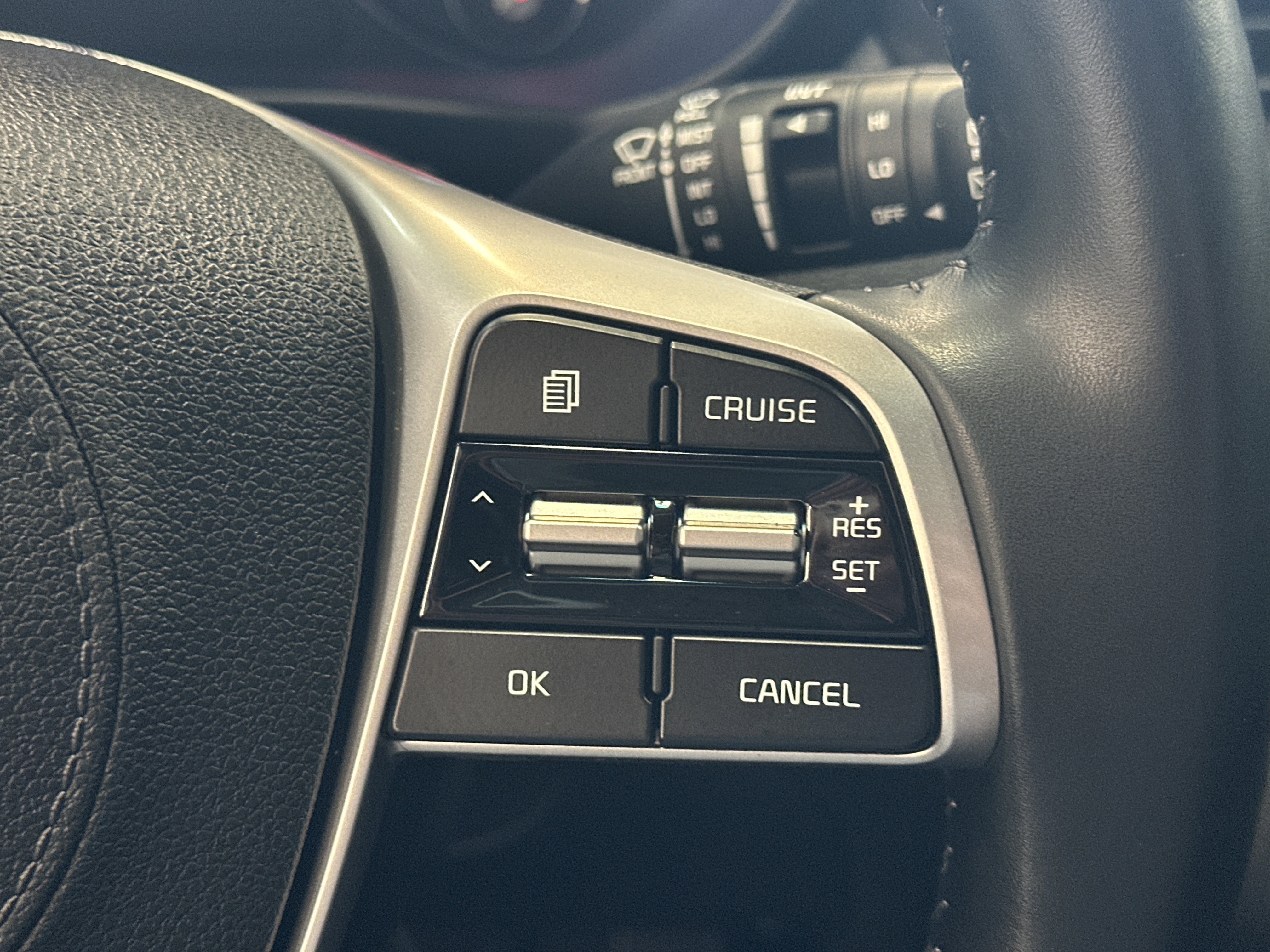 Used 2020 Kia Sorento S image 31