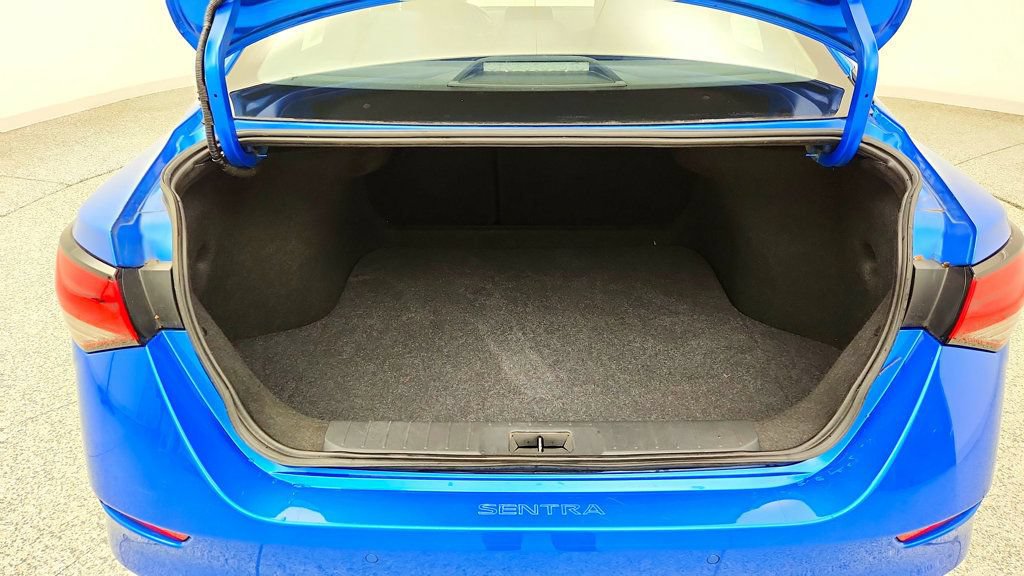 Used 2024 Nissan Sentra SV FWD image 19