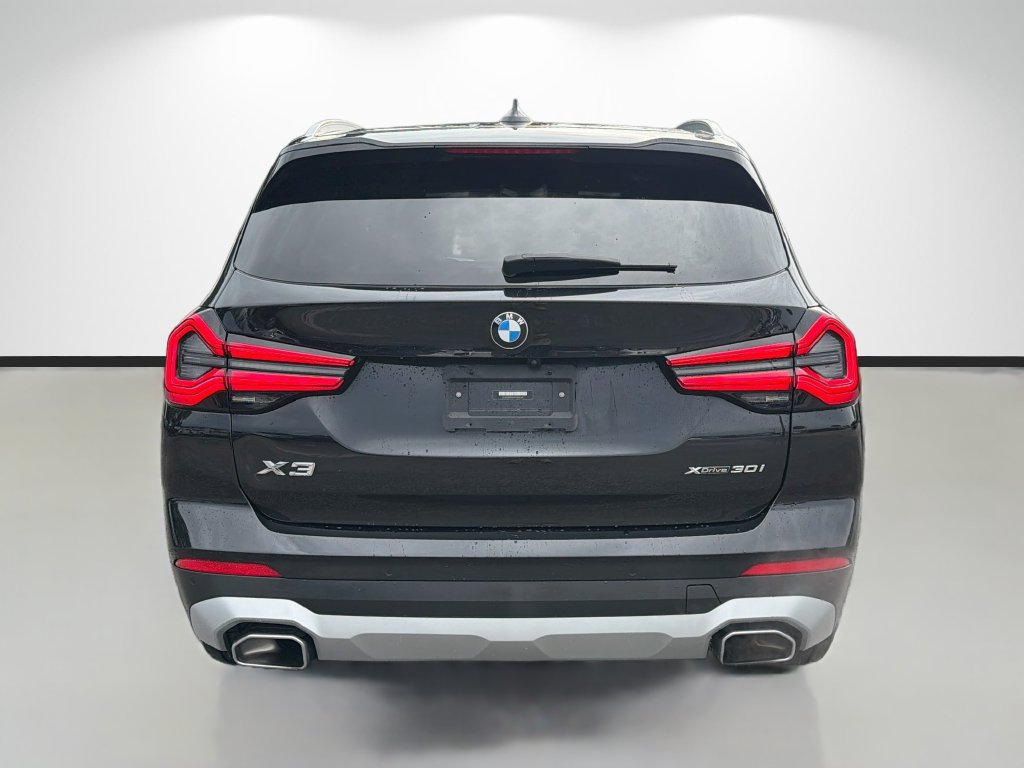 Used 2023 BMW X3 xDrive30i w/ Premium Package AWD/4WD image 4