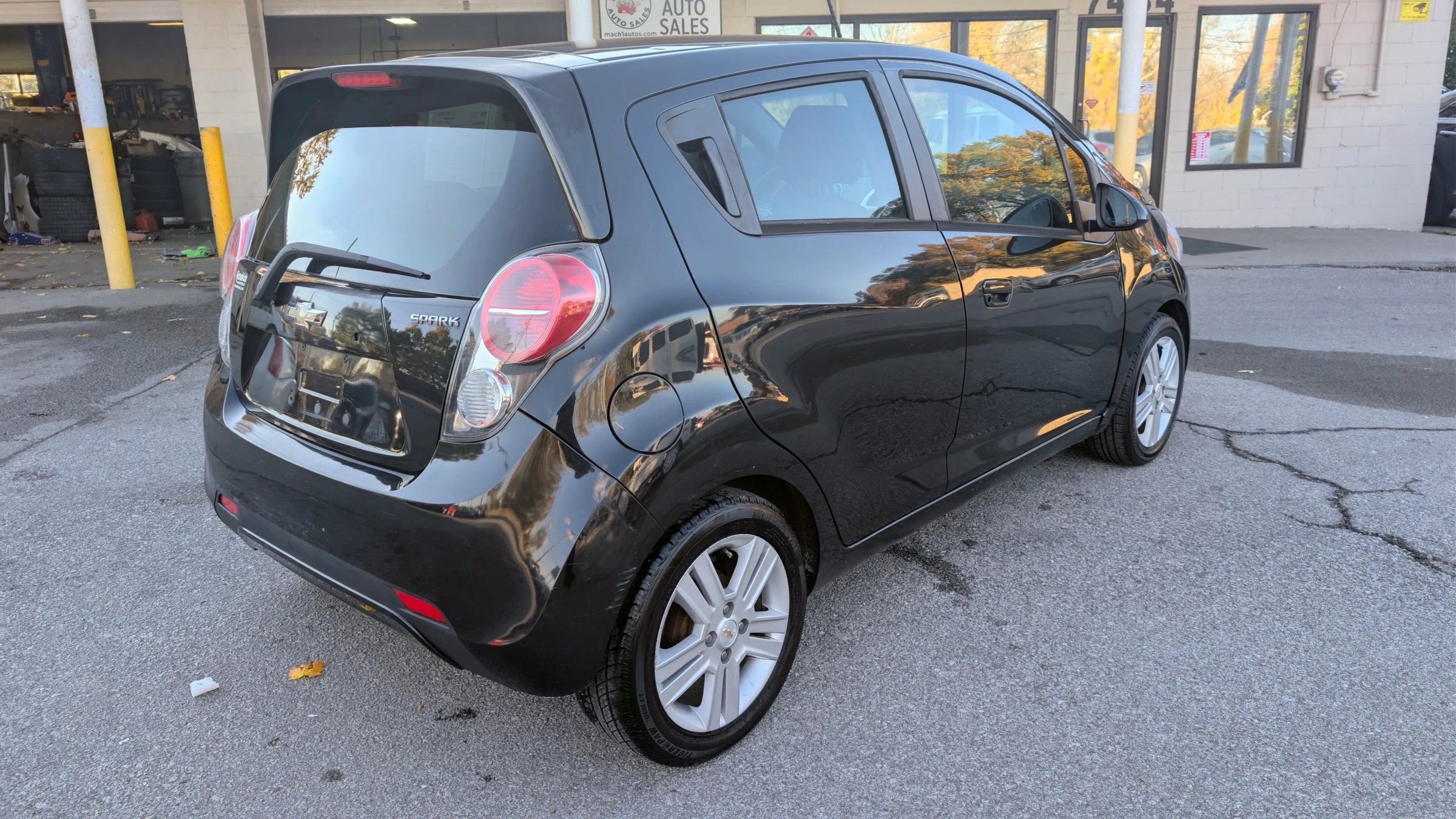 Used 2015 Chevrolet Spark LT image 5