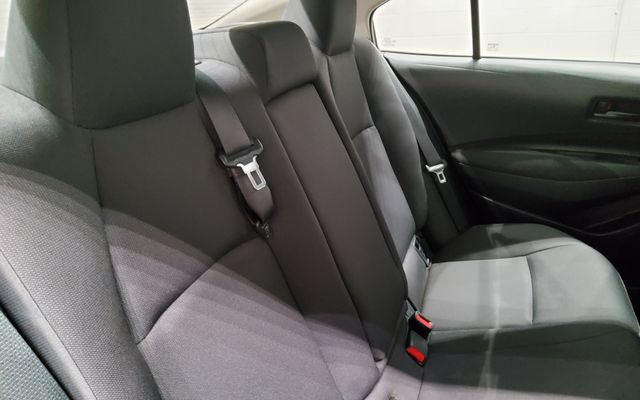 Used 2025 Toyota Corolla LE FWD image 17