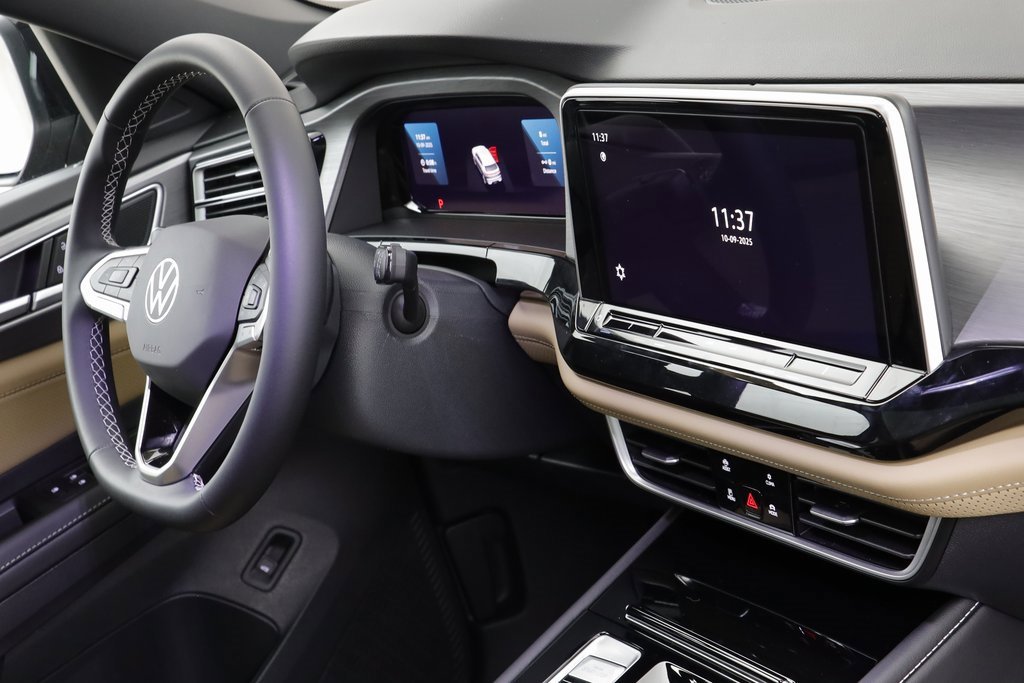 New 2026 Volkswagen Atlas Cross Sport SE image 20