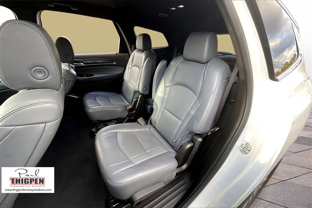 Used 2024 Buick Enclave Premium image 25