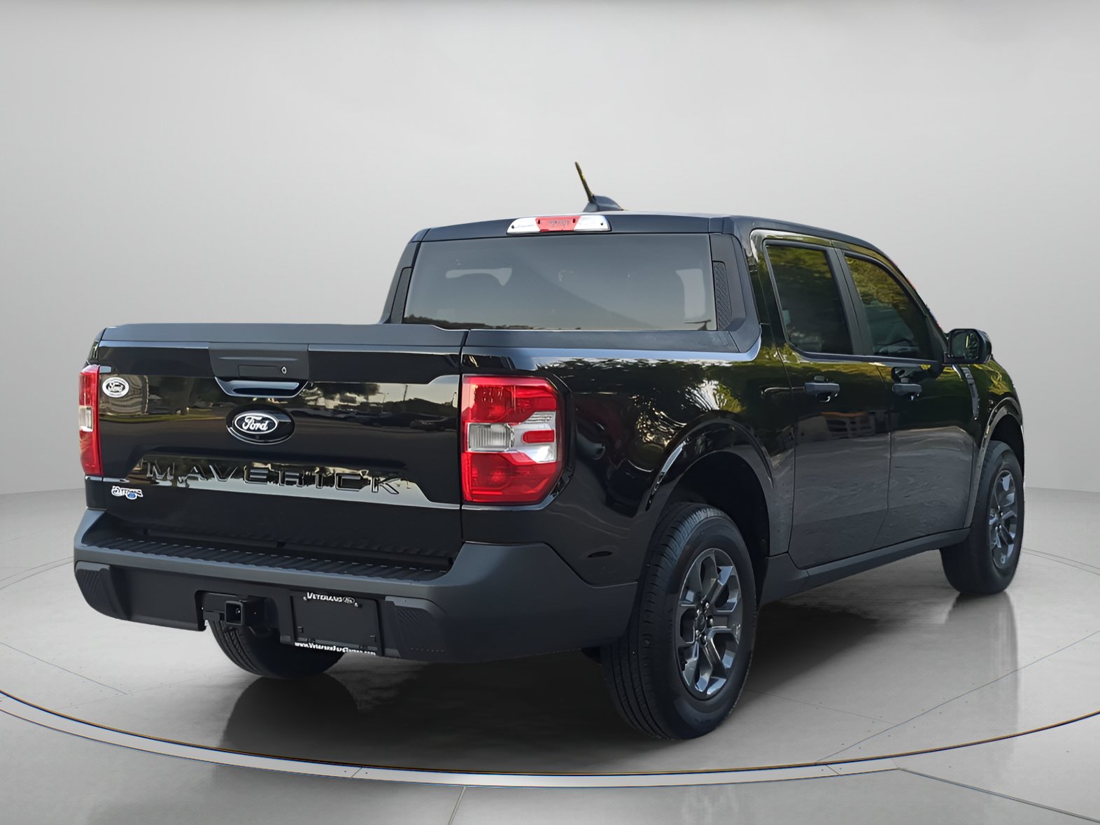 New 2026 Ford Maverick XLT w/ XLT Luxury Package FWD image 43