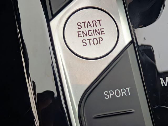 Used 2024 BMW X3 M40i image 25