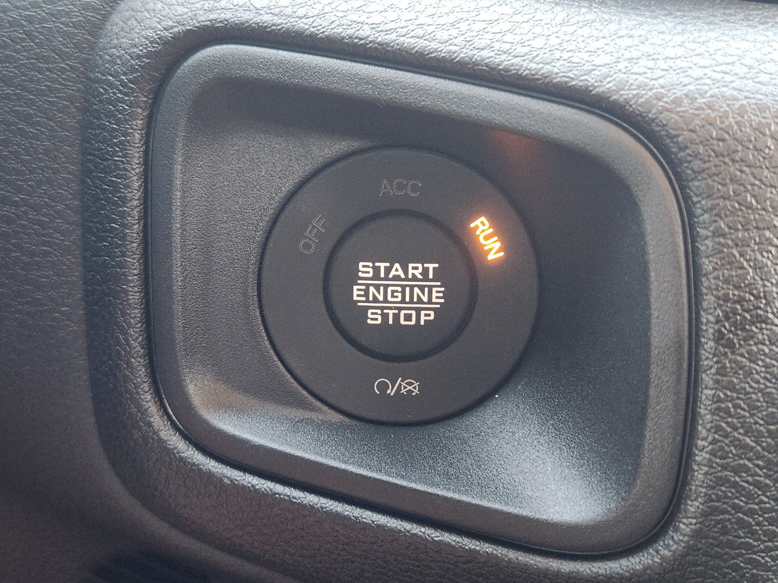 Used 2026 Jeep Gladiator Sport AWD/4WD image 24