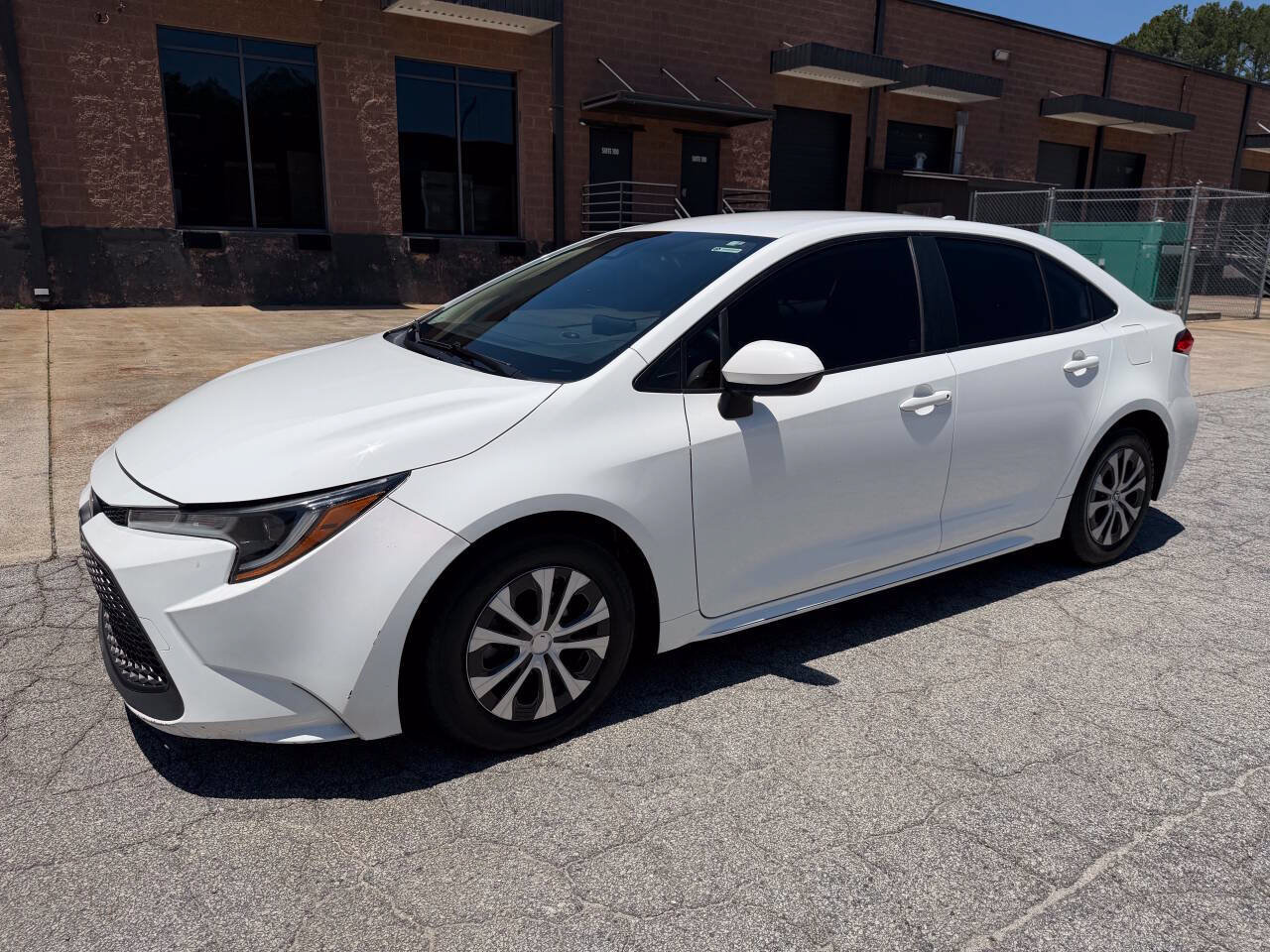 Used 2022 Toyota Corolla LE FWD image 1