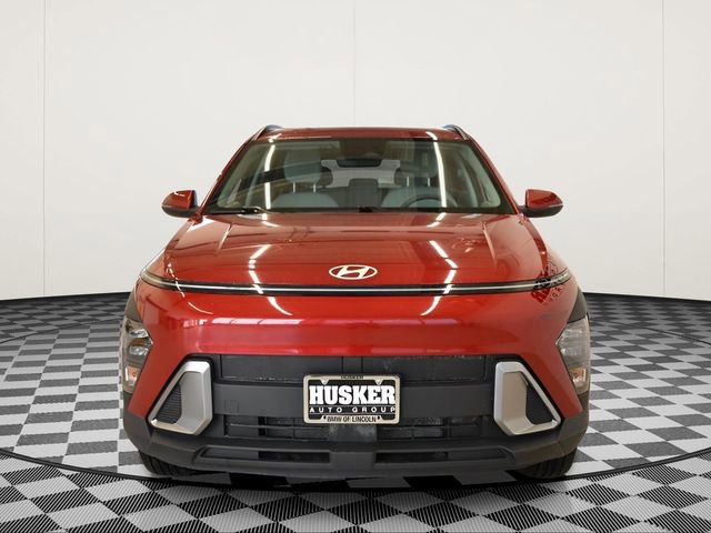 Used 2025 Hyundai Kona SEL image 3