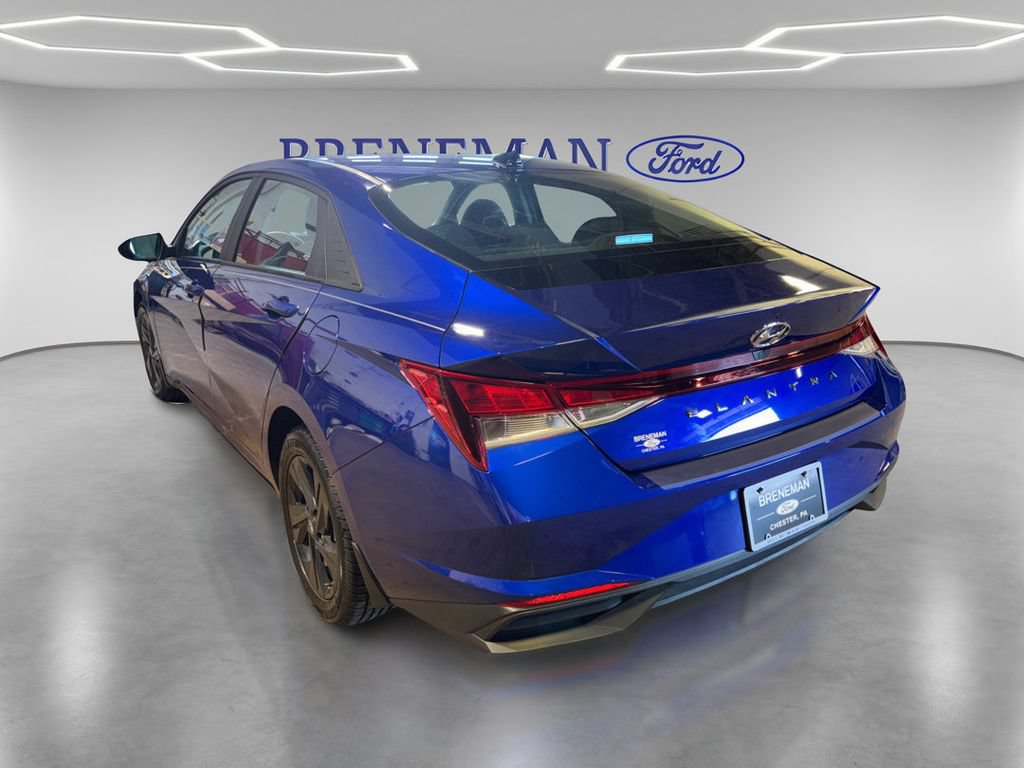 Used 2023 Hyundai Elantra SEL FWD image 7