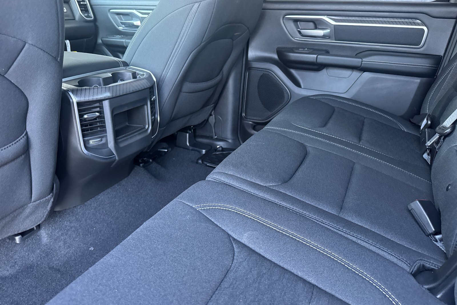 New 2027 RAM 1500 4x4 Crew Cab image 11