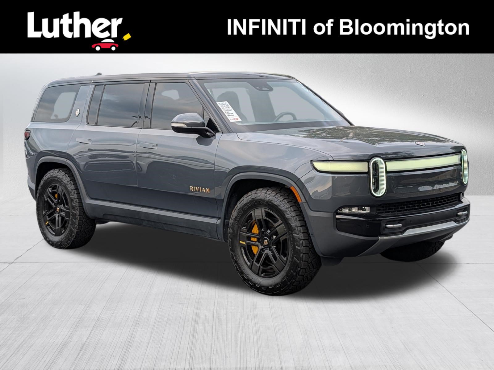 Used 2023 Rivian R1S Adventure AWD/4WD image 1