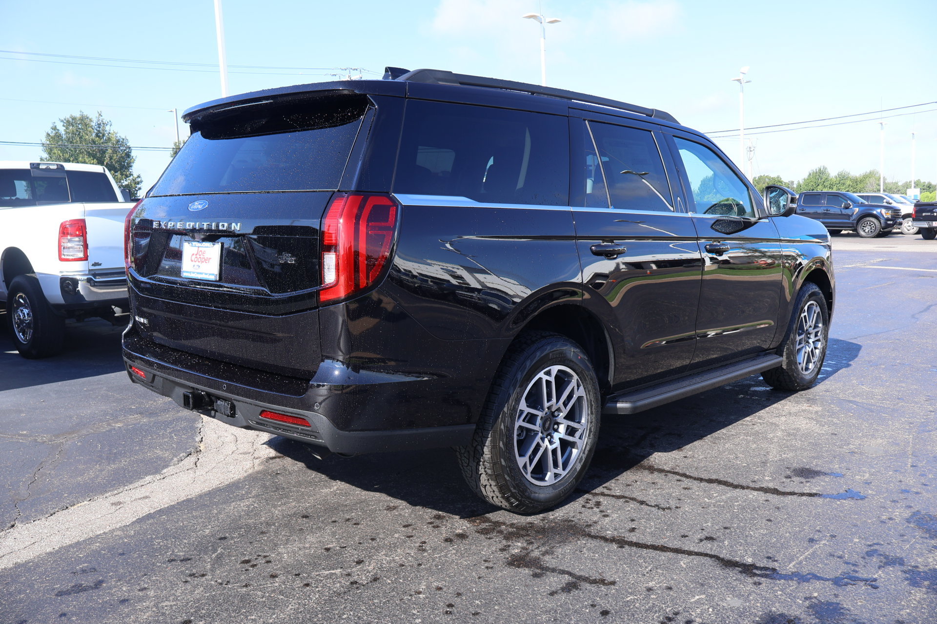 New 2026 Ford Expedition Active AWD/4WD image 22