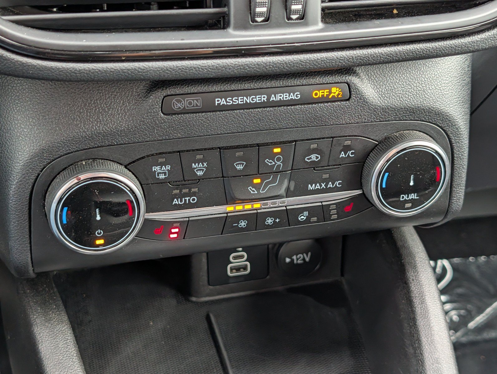 Used 2024 Ford Escape ST-Line AWD/4WD image 22