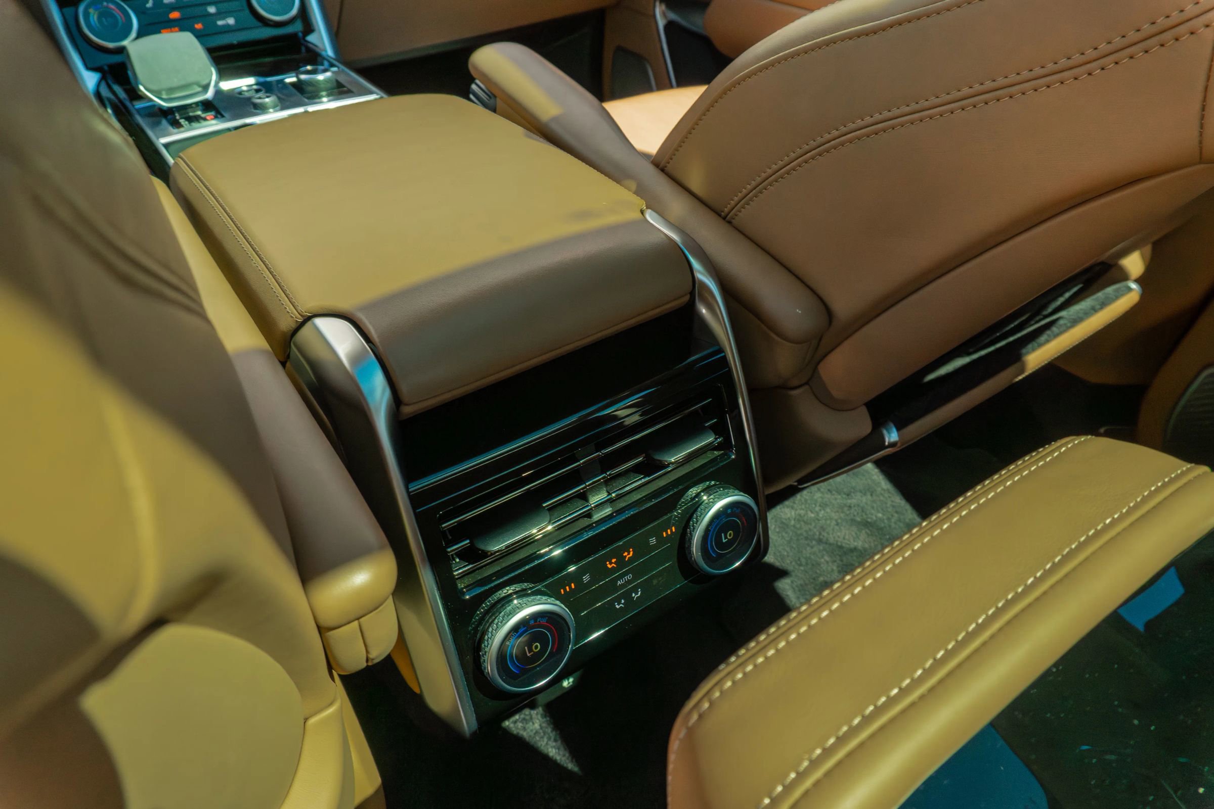 Used 2023 Land Rover Range Rover Autobiography image 69