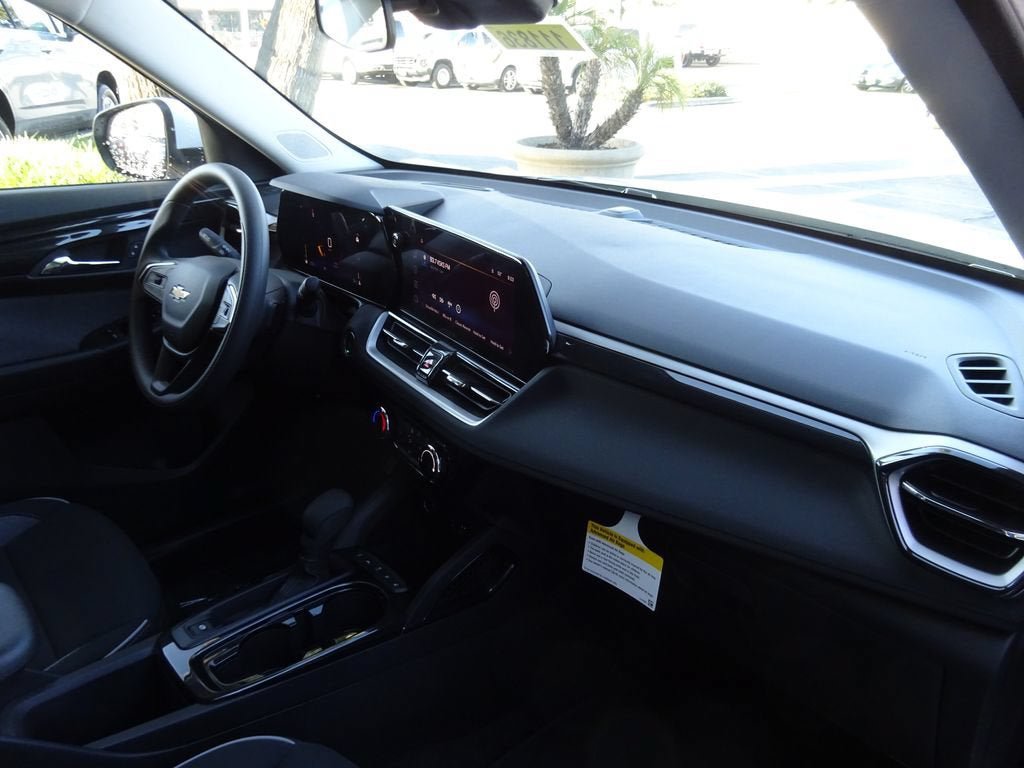 New 2026 Chevrolet TrailBlazer LT w/ Driver Confidence Package FWD image 14