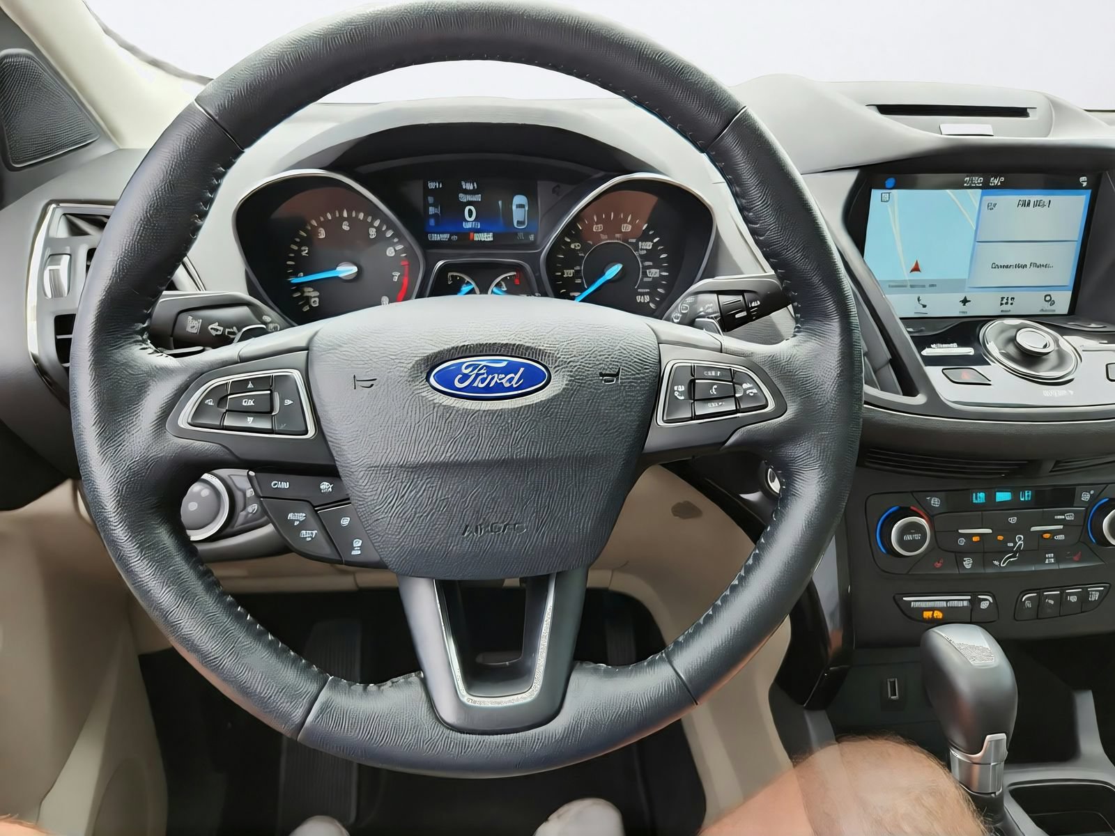 Used 2017 Ford Escape Titanium w/ Equipment Group 301A AWD/4WD image 16