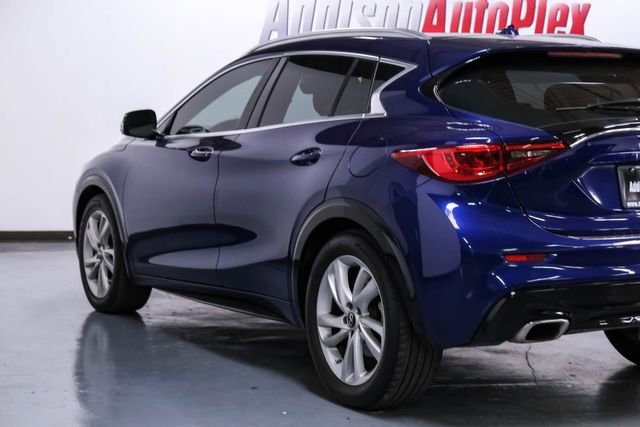 Used 2018 INFINITI QX30 Premium w/ Cargo Package image 13