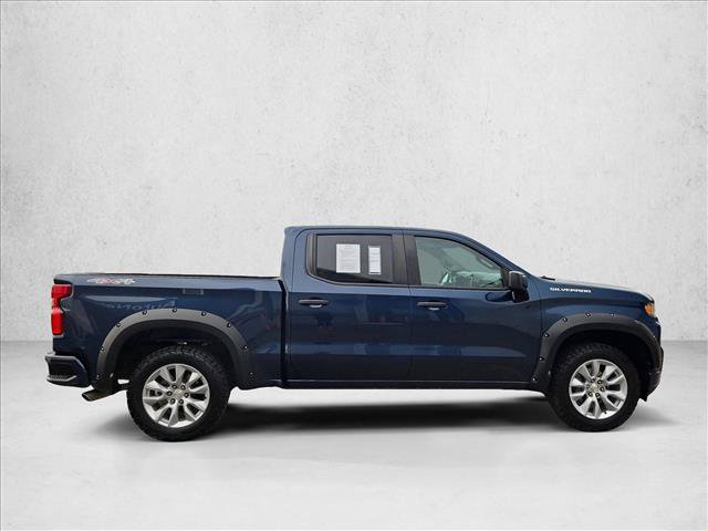 Used 2020 Chevrolet Silverado 1500 Custom w/ Custom Value Package AWD/4WD image 4