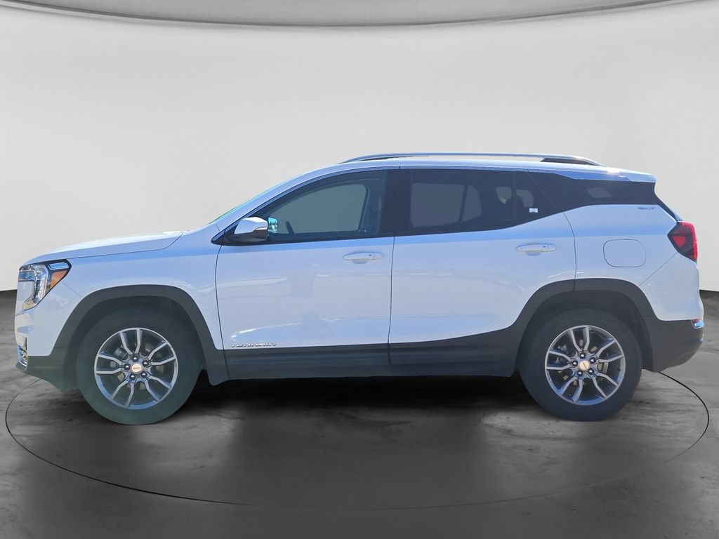 Used 2024 GMC Terrain SLT AWD/4WD image 7