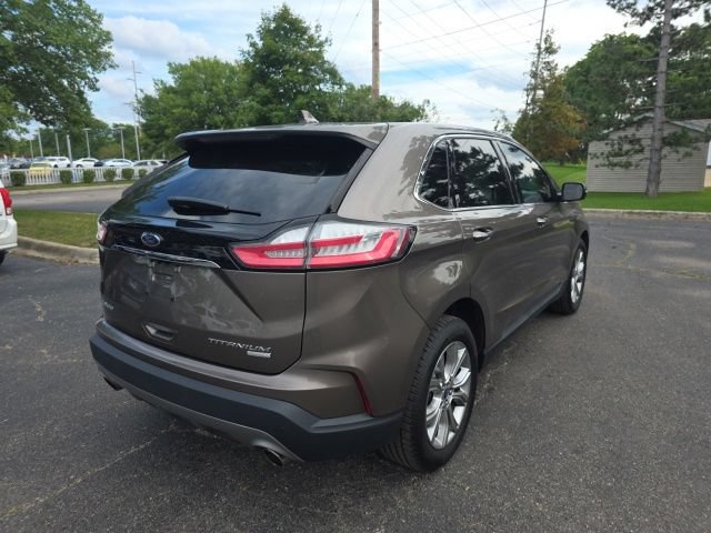 Used 2019 Ford Edge Titanium FWD image 9