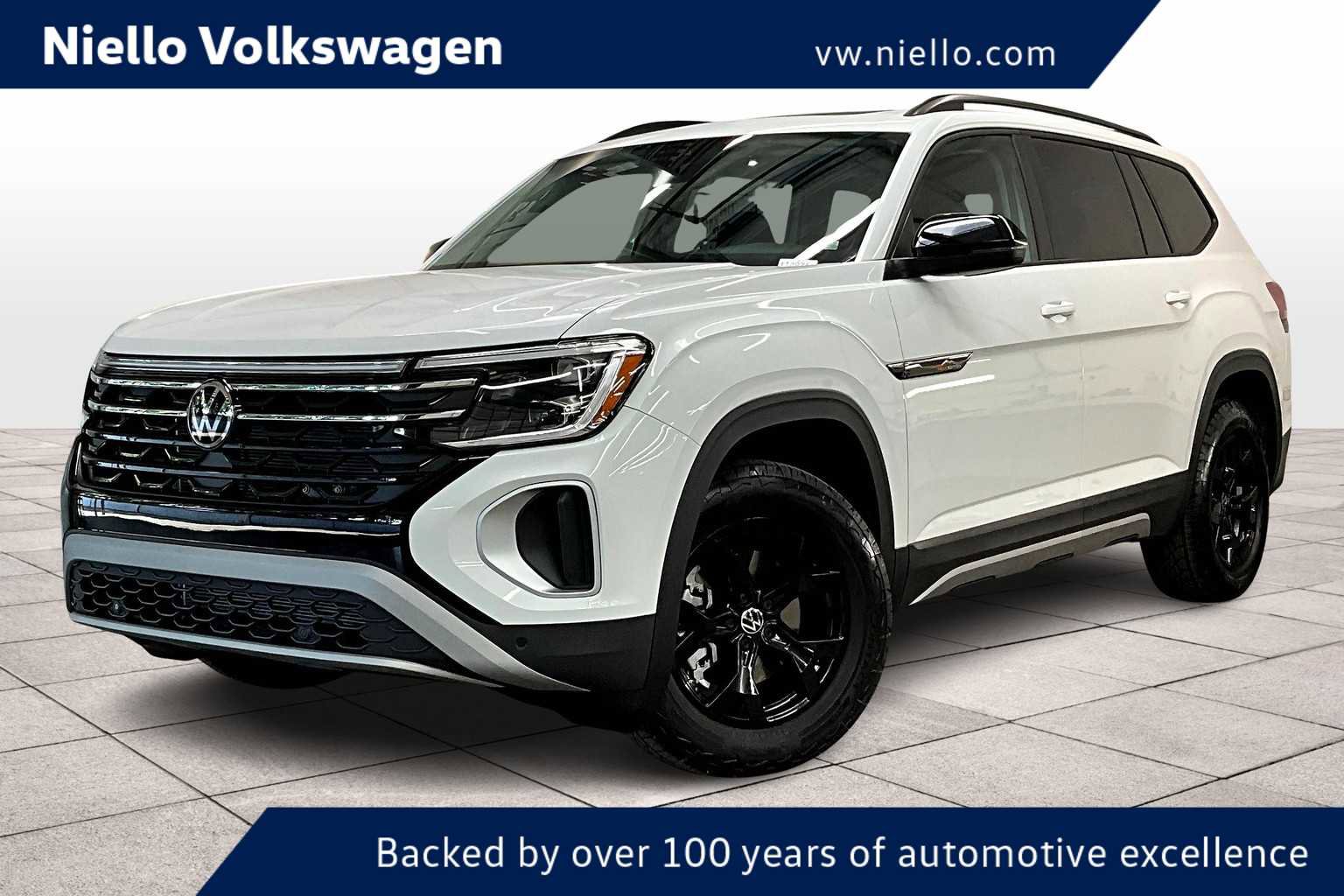 New 2025 Volkswagen Atlas Peak Edition SE