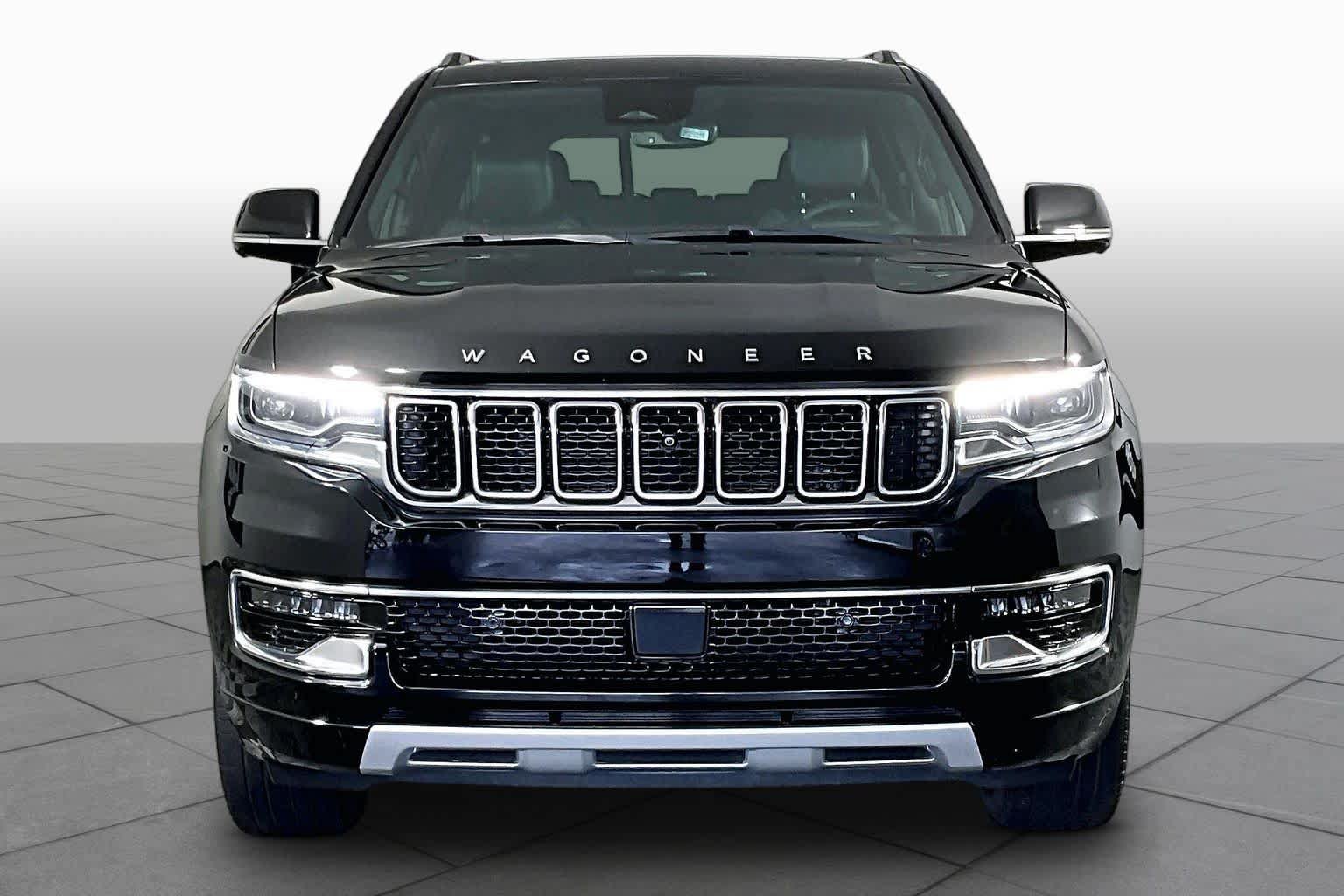 Used 2024 Jeep Wagoneer Series II w/ Premium Group I RWD image 4