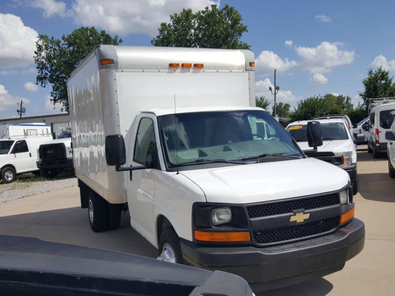 Used 2012 Chevrolet Express 3500 RWD image 5