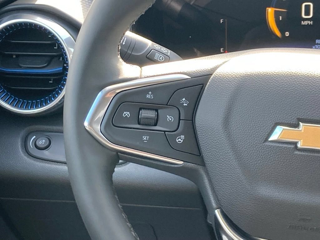 New 2026 Chevrolet Trax LT w/ LT Convenience Package FWD image 9