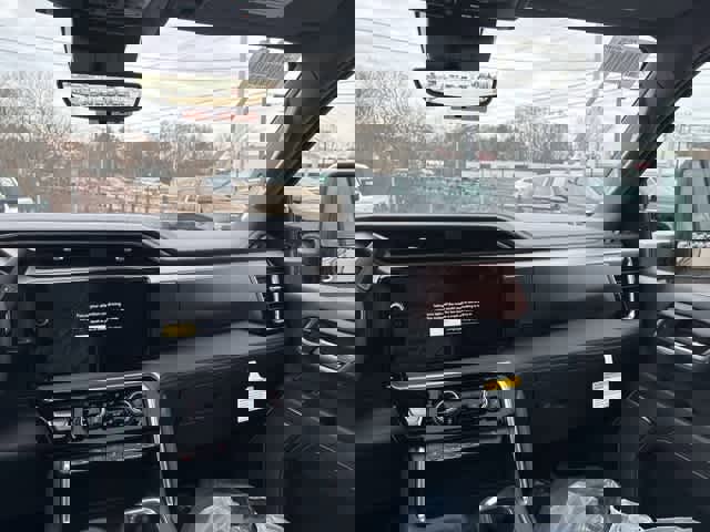 New 2026 GMC Sierra 2500 Denali w/ Denali Reserve Package image 15