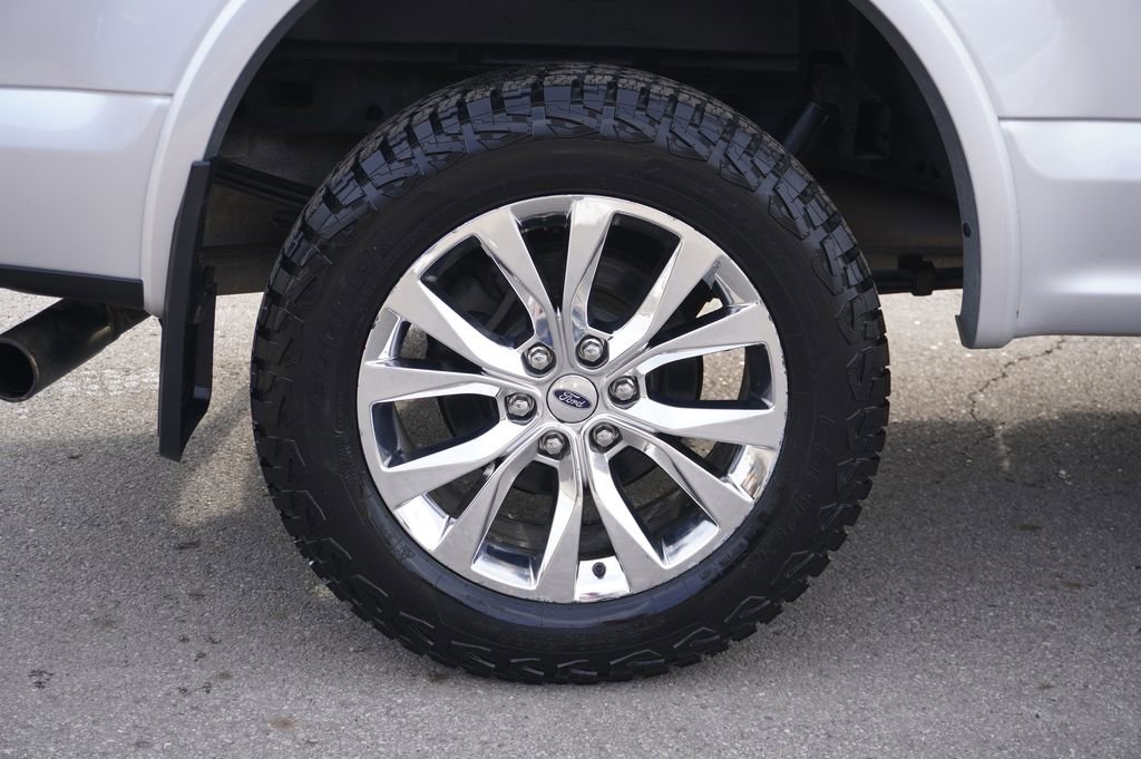 Used 2016 Ford F150 Lariat w/ Equipment Group 502A Luxury image 12