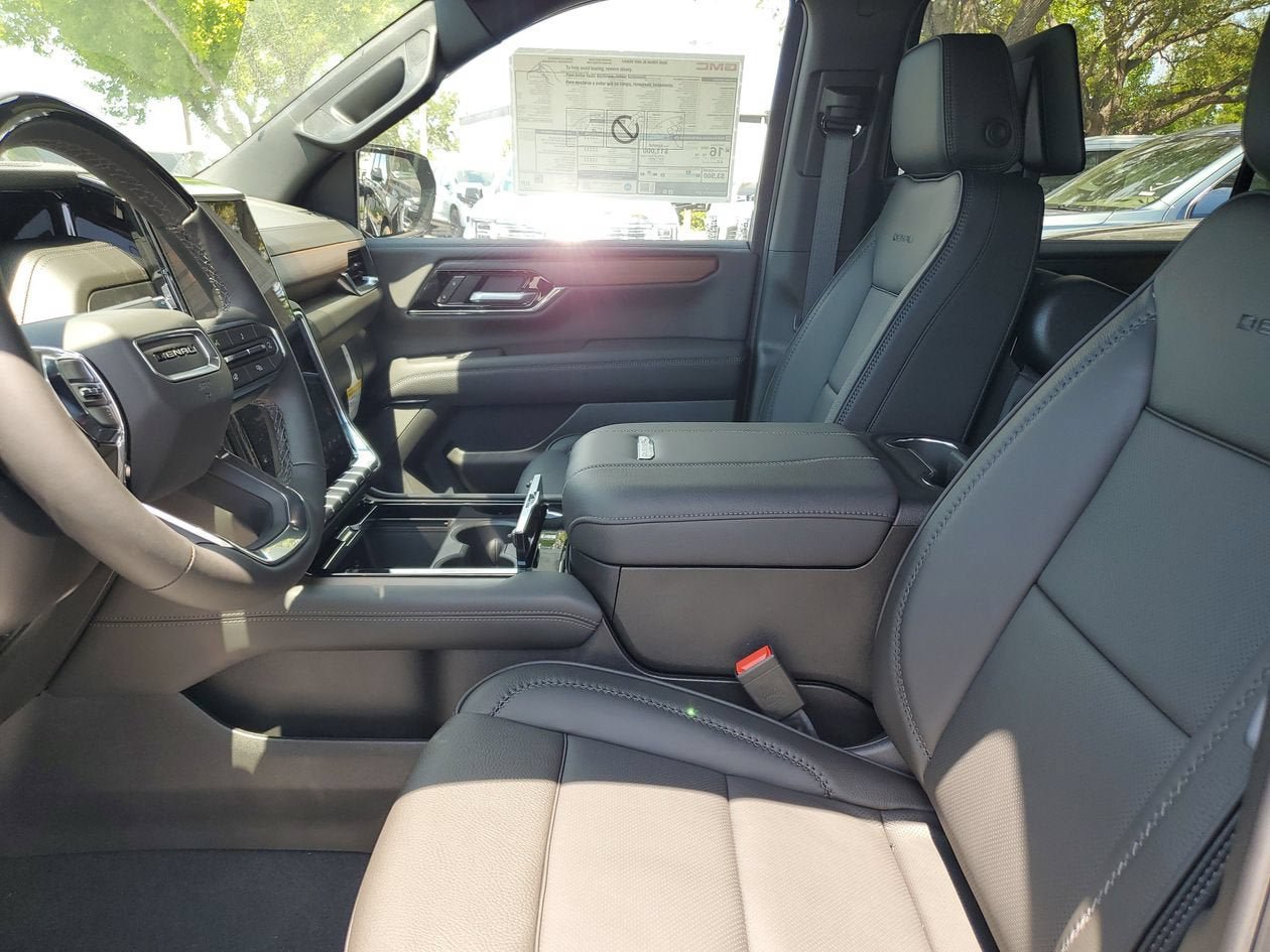 New 2026 GMC Yukon XL Denali w/ Denali Reserve Package AWD/4WD image 19