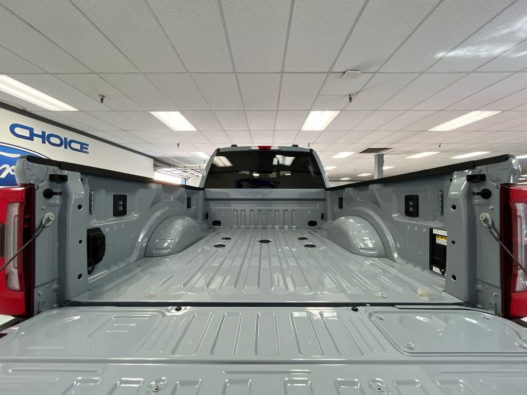New 2025 Ford F350 Platinum w/ Platinum Plus Package image 11