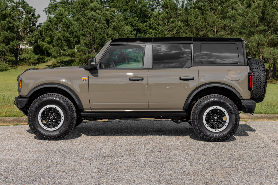 New 2025 Ford Bronco Badlands image 8