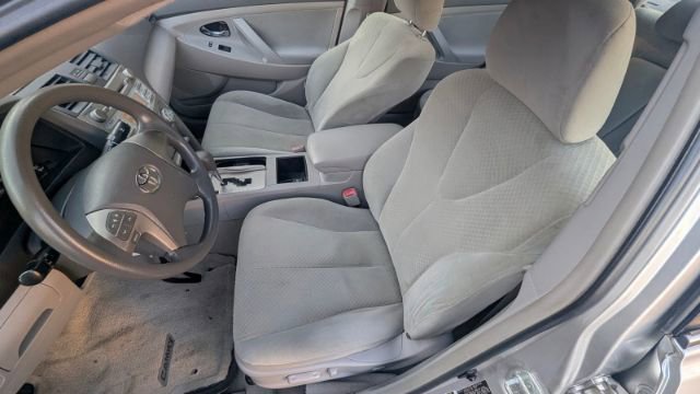 Used 2009 Toyota Camry LE image 16