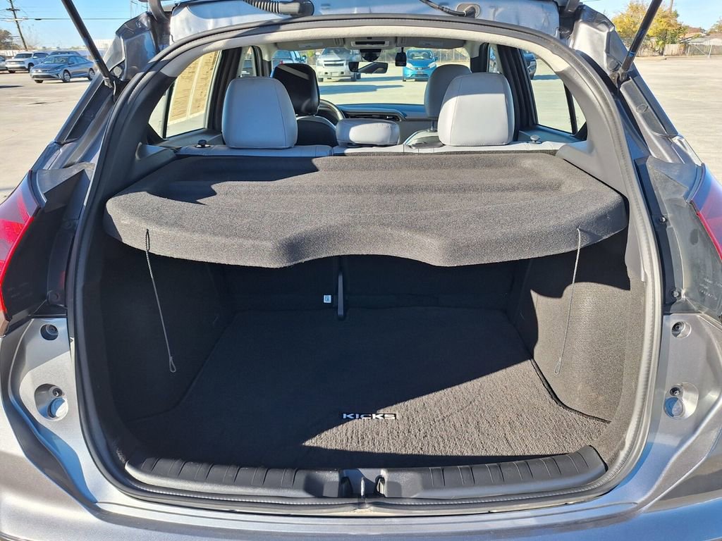 Used 2024 Nissan Kicks SR w/ SR Premium Package image 23