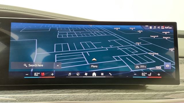 Used 2025 BMW 740i xDrive image 44